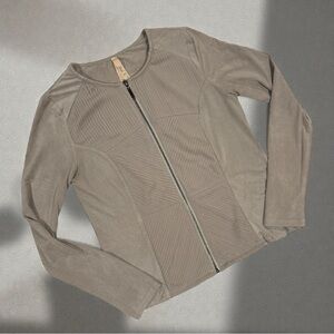 Hem & Thread Taupe Textured Zip-Front Cardigan Jacket – Size Small